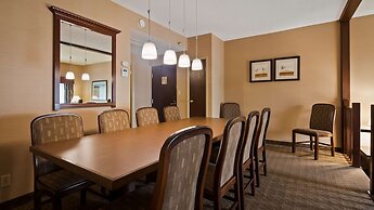 Best Western Plus Lamplighter Inn & Conference Centre