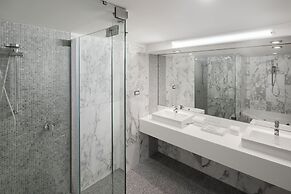 The Sydney Boulevard Hotel