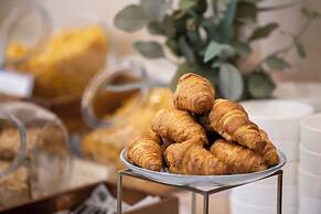 The Sydney Boulevard Hotel