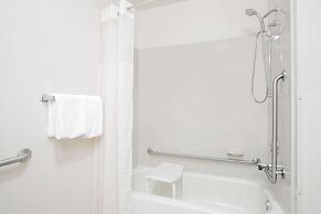 Days Inn by Wyndham Greenville