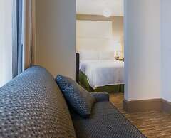 Holiday Inn Express Chicago - Magnificent Mile by IHG