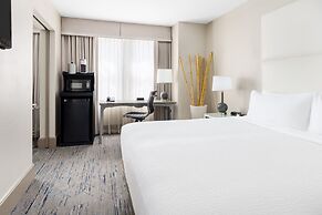 Holiday Inn Express Chicago - Magnificent Mile by IHG