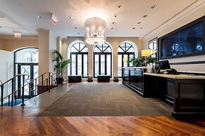 Holiday Inn Express Chicago - Magnificent Mile by IHG