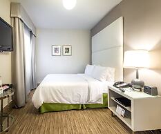 Holiday Inn Express Chicago - Magnificent Mile by IHG