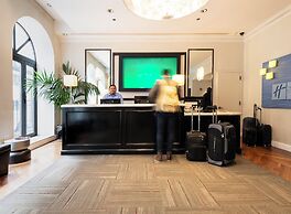 Holiday Inn Express Chicago - Magnificent Mile by IHG