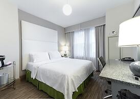 Holiday Inn Express Chicago - Magnificent Mile by IHG