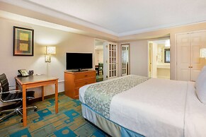 La Quinta Inn & Suites by Wyndham Seattle Sea-Tac Airport