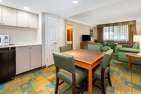 La Quinta Inn & Suites by Wyndham Seattle Sea-Tac Airport