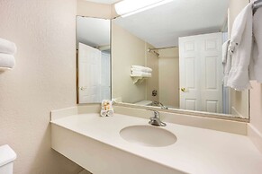 La Quinta Inn & Suites by Wyndham Seattle Sea-Tac Airport