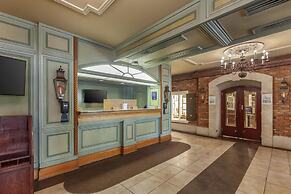 Best Western Fireside Inn