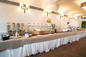Coral Hotel Athens