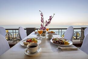 Coral Hotel Athens