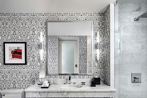 The Blackstone, Autograph Collection