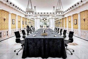 The Blackstone, Autograph Collection