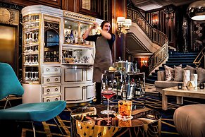 The Blackstone, Autograph Collection