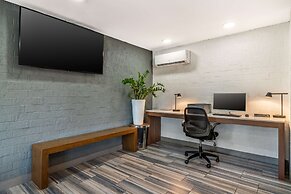 Best Western Atlanta-Marietta Ballpark Hotel