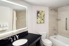 Embassy Suites by Hilton Washington DC Chevy Chase Pavilion