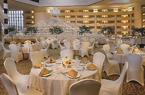 Embassy Suites by Hilton Washington DC Chevy Chase Pavilion