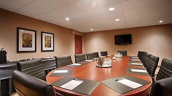 Best Western Parkway Inn & Conference Centre