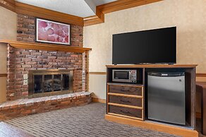 Best Western Parkway Inn & Conference Centre