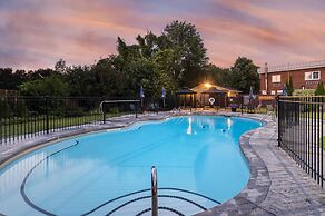 Best Western Parkway Inn & Conference Centre