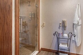 Best Western Parkway Inn & Conference Centre