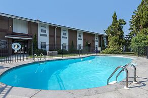 Best Western Parkway Inn & Conference Centre