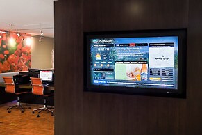 Courtyard by Marriott Fresno