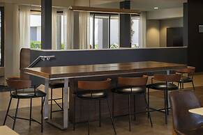 Courtyard by Marriott Fresno
