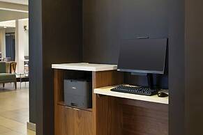Courtyard by Marriott Fresno