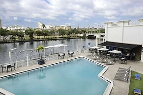 Hotel Tampa Riverwalk