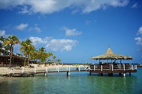Hotel Bakoua Les Trois Ilets