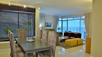 Peninsula All-Suite Hotel by Dream Resorts