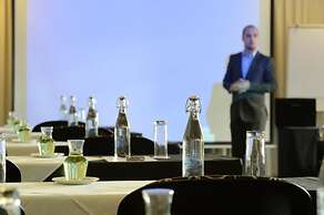 Peninsula All-Suite Hotel by Dream Resorts