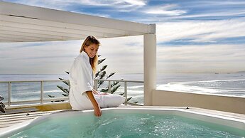 Peninsula All-Suite Hotel by Dream Resorts