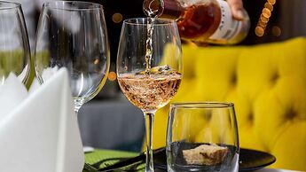 Peninsula All-Suite Hotel by Dream Resorts