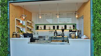 Peninsula All-Suite Hotel by Dream Resorts