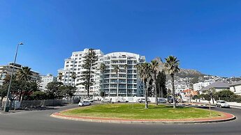 Peninsula All-Suite Hotel by Dream Resorts