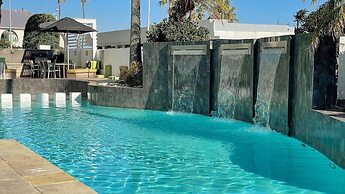 Peninsula All-Suite Hotel by Dream Resorts