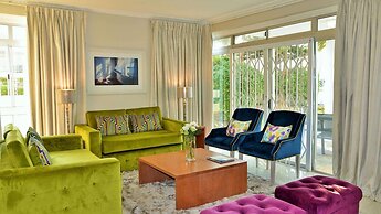 Peninsula All-Suite Hotel by Dream Resorts