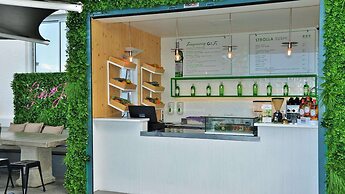 Peninsula All-Suite Hotel by Dream Resorts