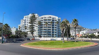 Peninsula All-Suite Hotel by Dream Resorts