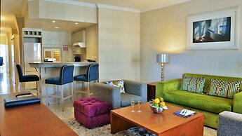 Peninsula All-Suite Hotel by Dream Resorts