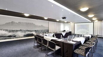 Peninsula All-Suite Hotel by Dream Resorts