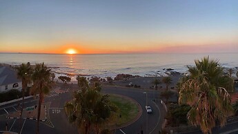 Peninsula All-Suite Hotel by Dream Resorts