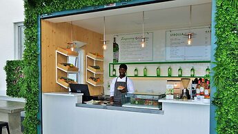 Peninsula All-Suite Hotel by Dream Resorts