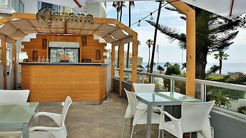 Peninsula All-Suite Hotel by Dream Resorts