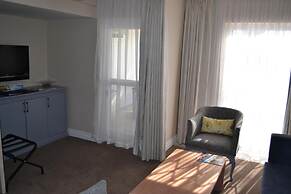 Peninsula All-Suite Hotel by Dream Resorts