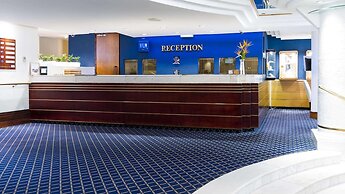 Peninsula All-Suite Hotel by Dream Resorts