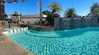 Peninsula All-Suite Hotel by Dream Resorts